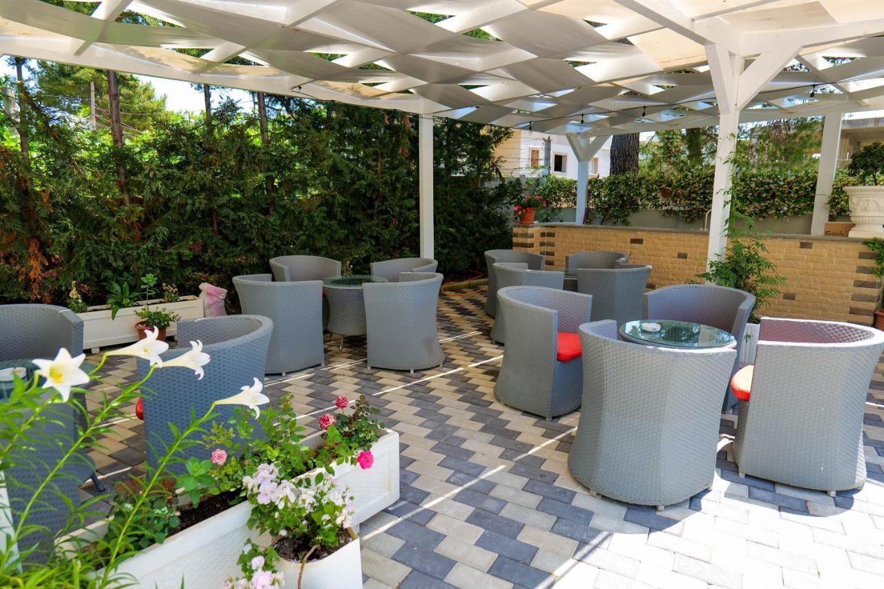 Vila Celaj Hotel วญอเรอ ภายนอก รูปภาพ