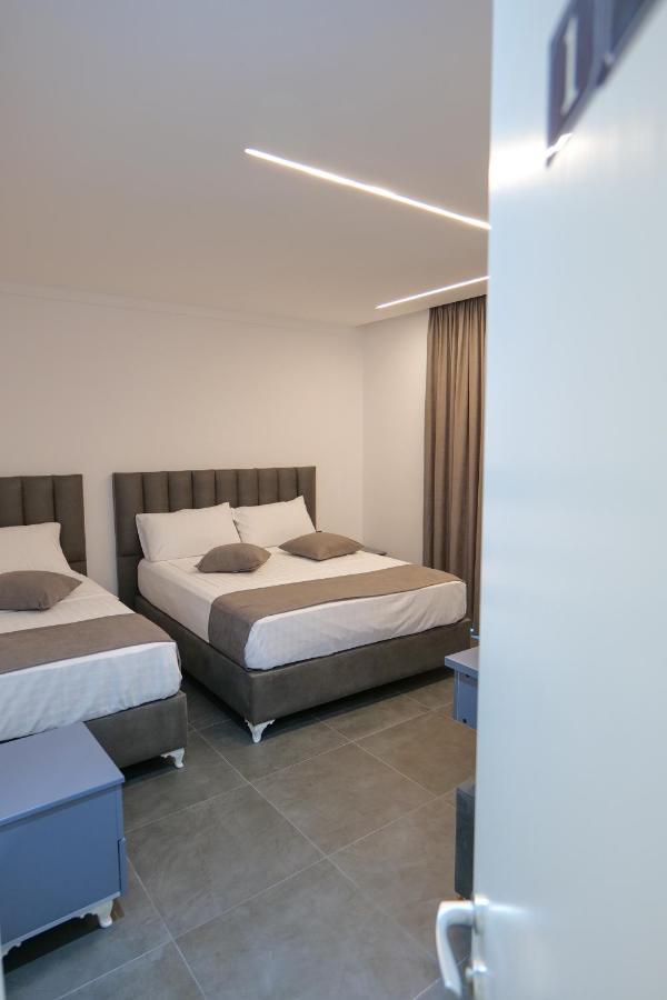 Vila Celaj Hotel วญอเรอ ภายนอก รูปภาพ