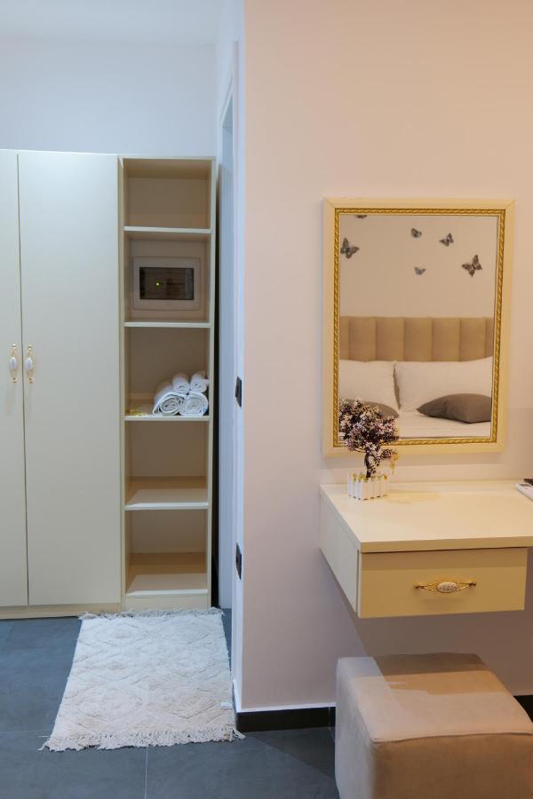 Vila Celaj Hotel วญอเรอ ภายนอก รูปภาพ